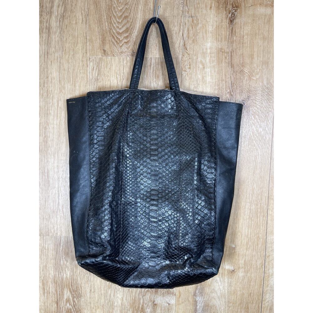 Authenticated Celine Python Leather Black Cabas T… - image 2